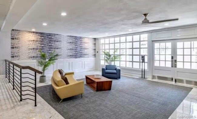 Photo - 22 N Forest Ave Unit 2F