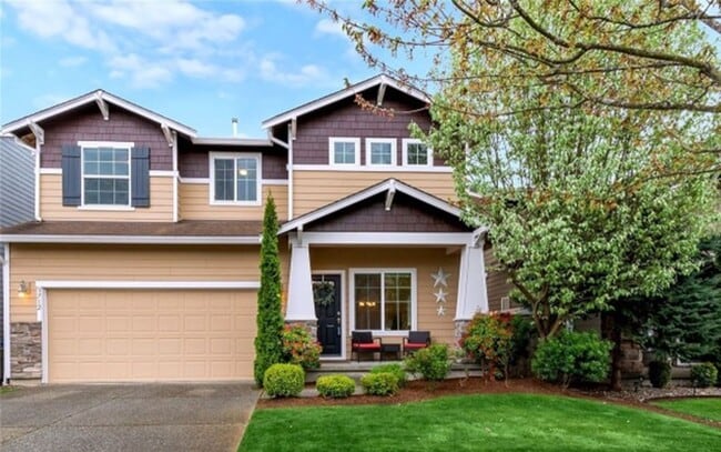 Building Photo - North facing 4-bedroom 2.5 bath house in B...