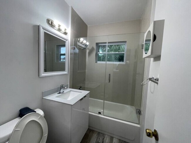 1111 SW 37th Ave Unit SI ID1056526P