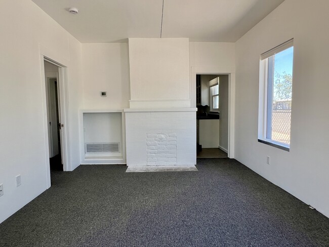 Living Room - 1121 N 1st Ave