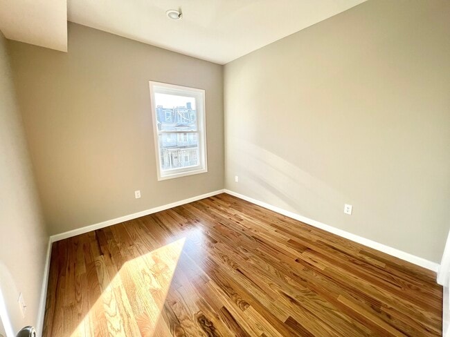 Photo - 154 Garside St Unit 154 Garside St. 2nd Fl