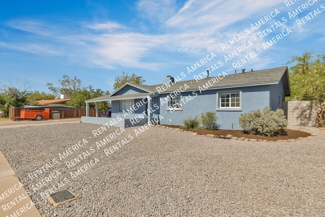 Photo - 3213 S Albert Ave House