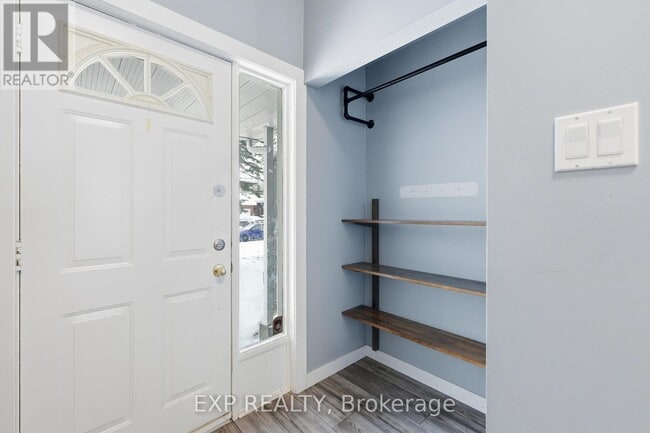 Photo - 1469 Briarfield Crescent