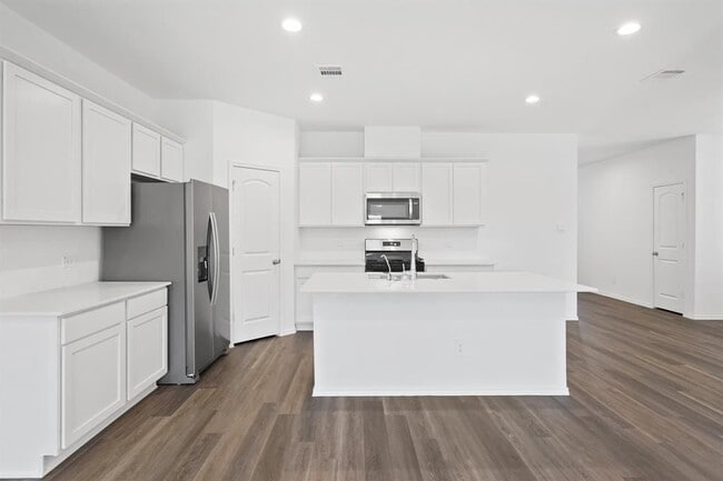 Photo - 4905 Blue Beetle Rdg Dr