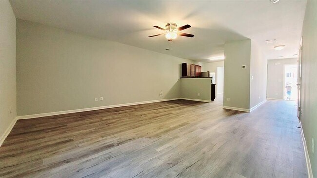 Photo - 2566 Piering Dr