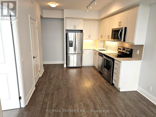 Photo - 17 Zorra St Unit 2101