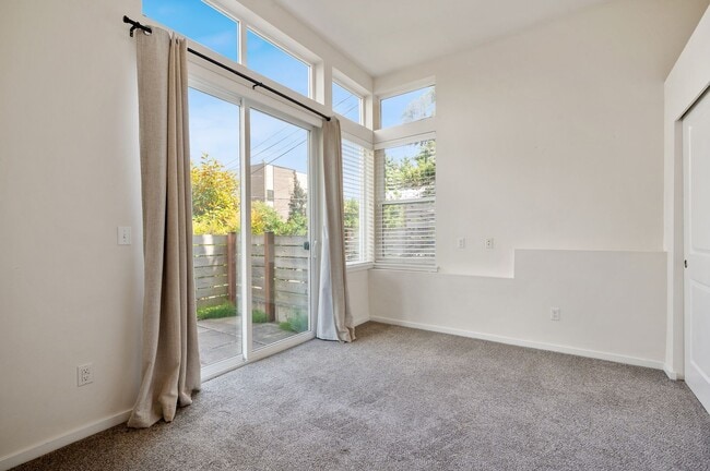 Photo - 3027 21st Ave W Unit 3025A