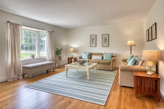 Photo - 1175 Waterview Dr