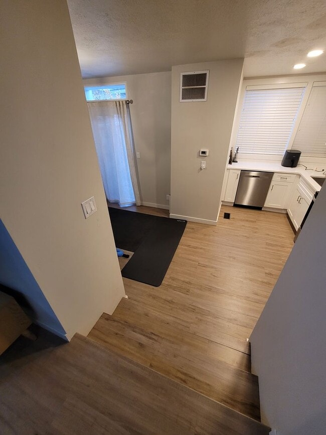 Photo - Cherry Lane Commons Unit 2435 W Cherry Ln Apt 3