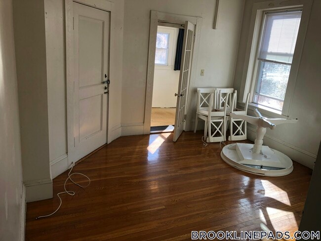 1477 Beacon St Unidad 45
