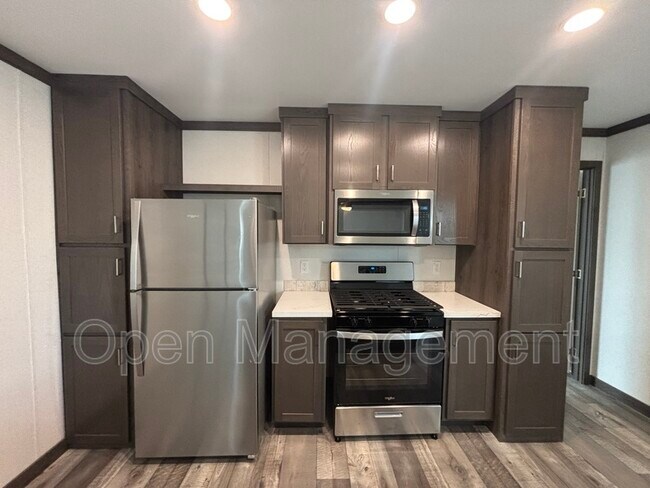 Photo - 725 S 12th St