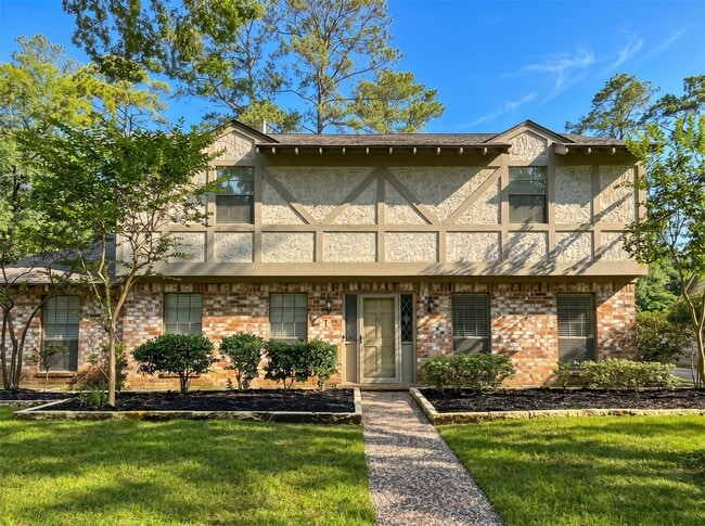5702 Vestavia Dr