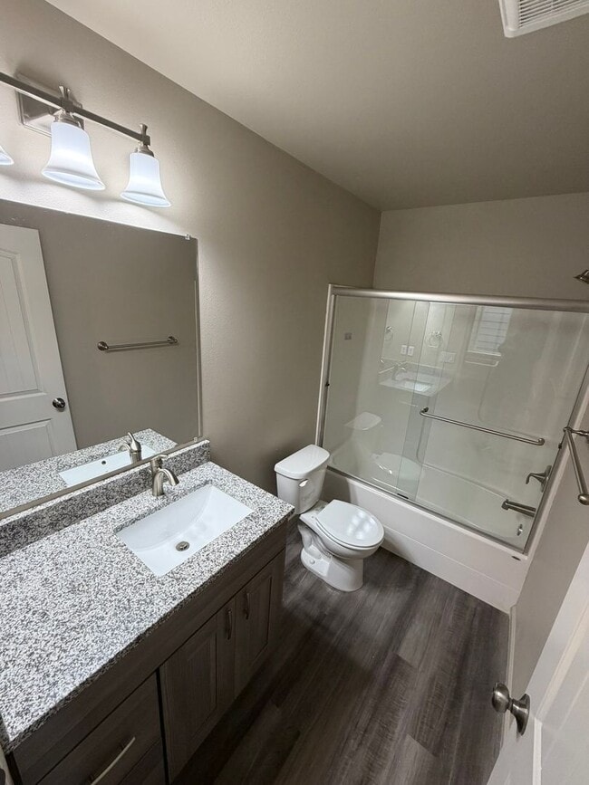 Photo - **MOVE IN SPECIAL!** 3 Bedroom Duplex Close to Shopping and Schools!