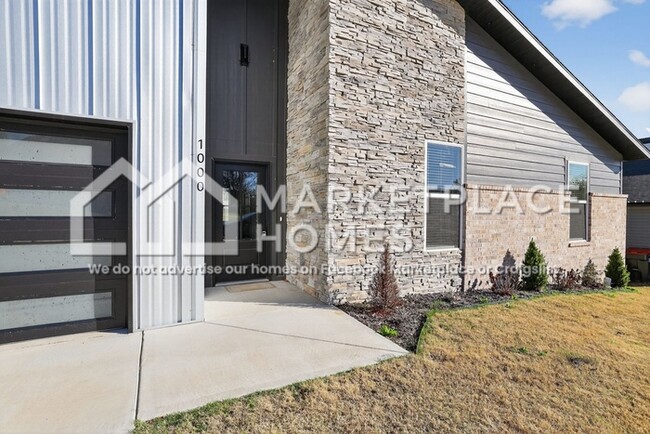 Photo - 1000 Clayton Rd