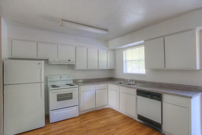 Oaks of Baytown Apartments