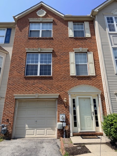Photo - 34 Carrick Ln