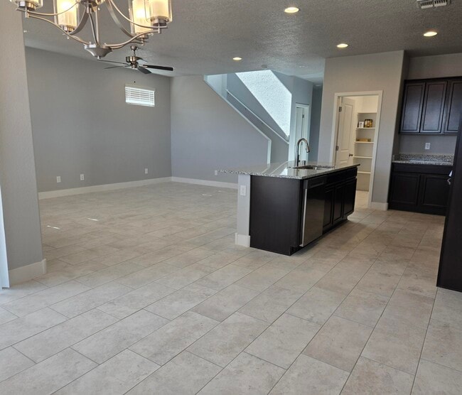 Photo - 4030 Silver Springs Road NE