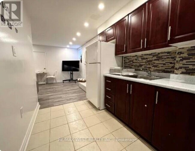 Photo - 11A St Andrews Blvd