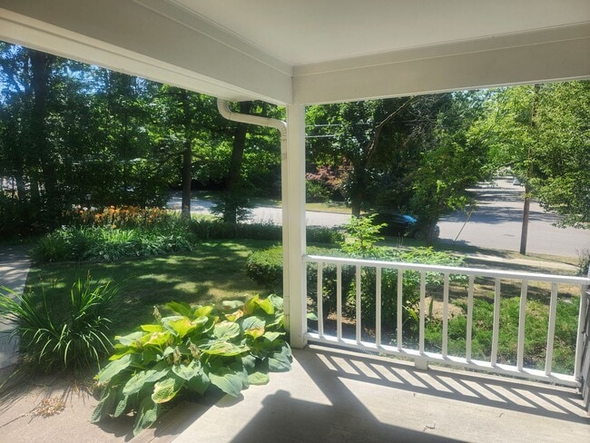 Photo - 25 Larkin St