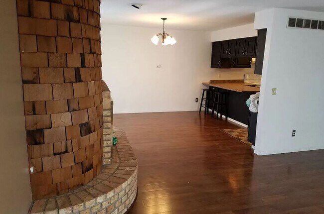 Photo - 1329 Dolen Pl