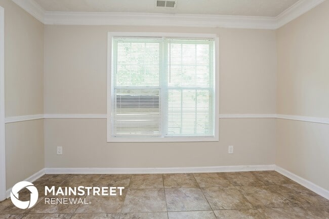 Photo - 3909 Riverside Pkwy