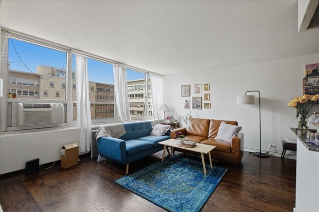 Photo - 3950 N Lake Shore Dr Unit 2103