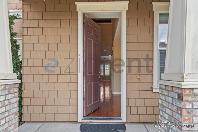 Photo - 651 Carrington Ct