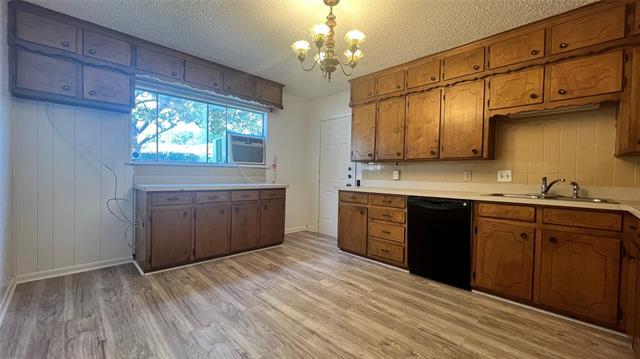 Photo - 5429 Farnsworth Ave