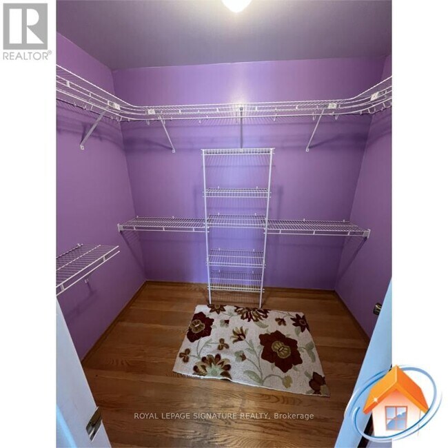 Photo - 72 Whitehorn Crescent