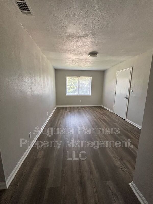 Photo - 110 3rd St Unit A