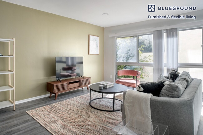 Photo - 170 N Crescent Dr Unidad FL2-ID1032