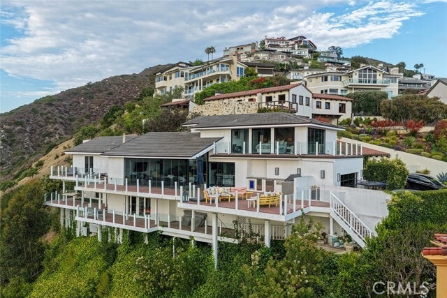 343 Emerald Bay