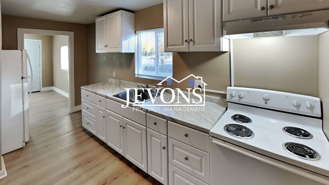 Photo - 812 S 10th Ave Unit 812