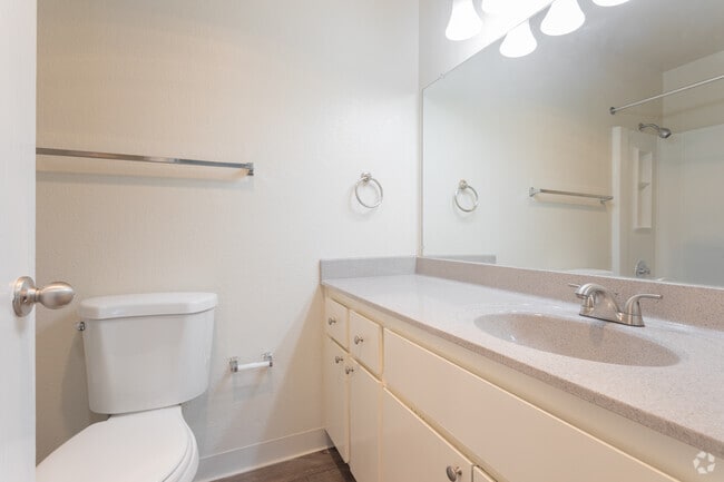 2BR, 1BA