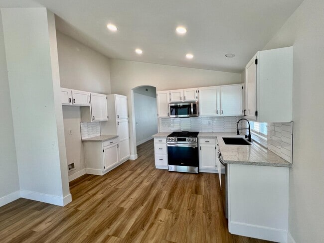 Photo - 31959 Corte Avalina