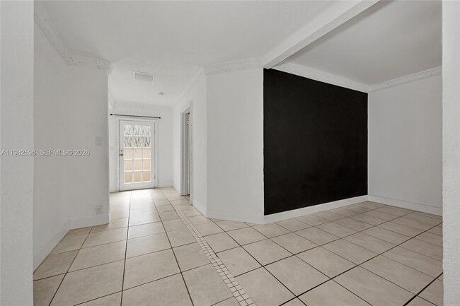 Photo - 1922 McKinley St Unit 3