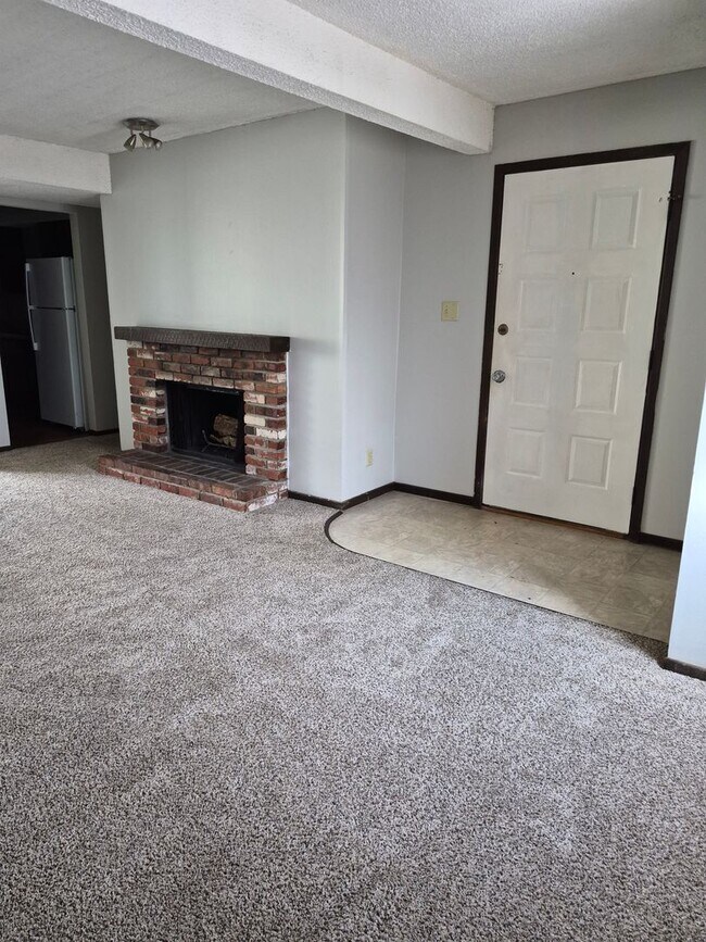 Hillsdale Apartments