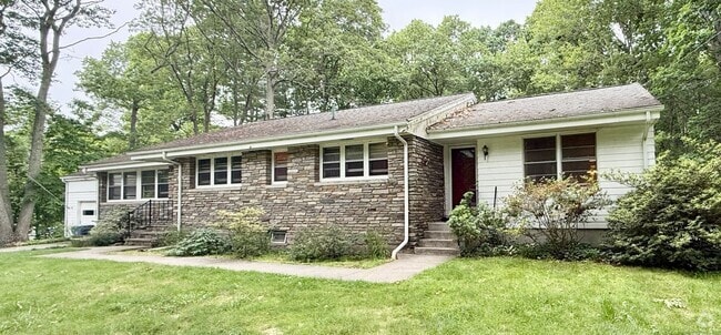 Building Photo - 15 Highland Rd Rental