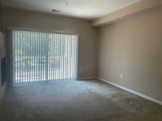 Photo - 804 Summer Hawk Dr Unidad 9207