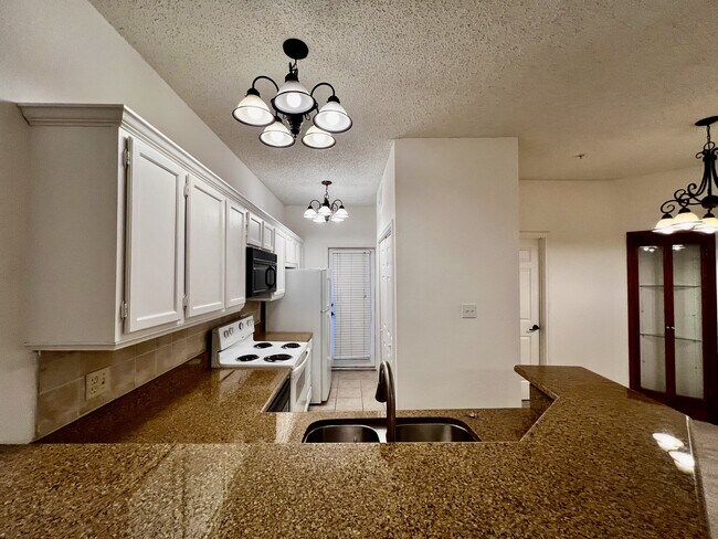 Photo - 4800 W Lovers Ln