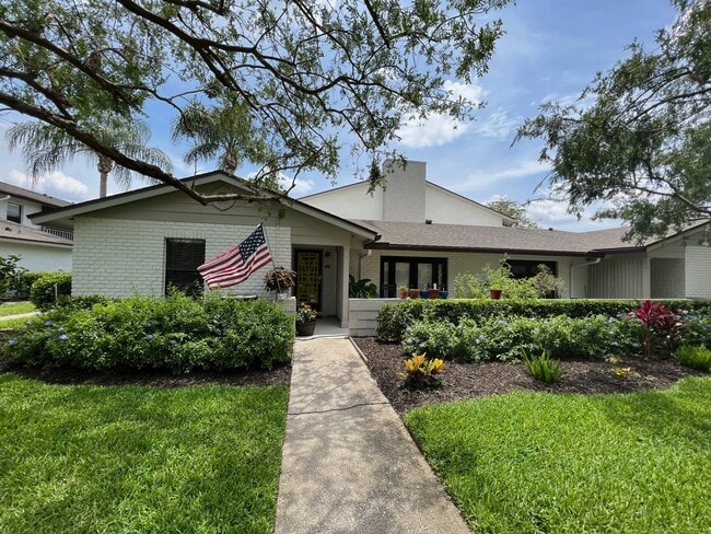 Building Photo - Audubon Park 2/2 Corner Unit Villa with La... Rental