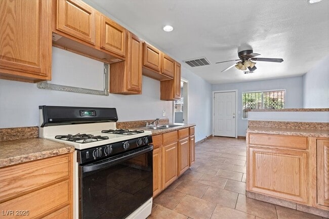 Photo - 4000 Visby Ln