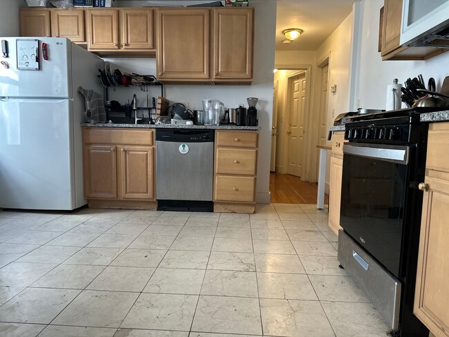 Photo - 27 Brackett St Unidad 27 Brackett St