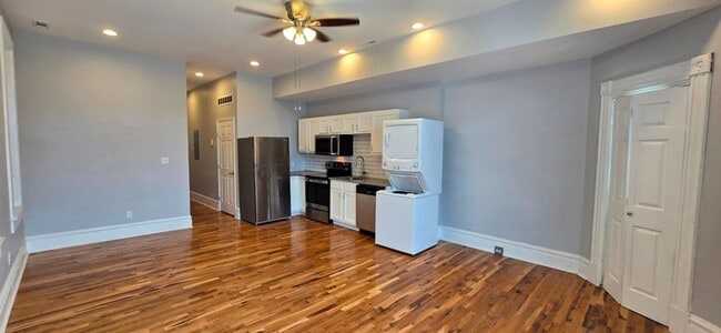 Photo - 2146-2148 Victor St. Unit 2146 2nd Flr