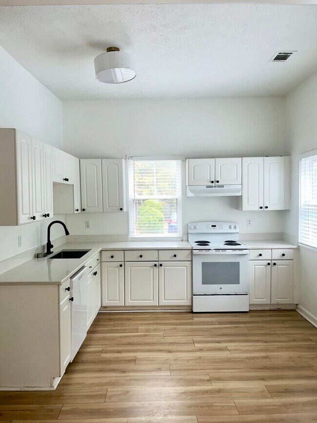 Photo - Two Bed, Two Bath Home on Wilmington Island