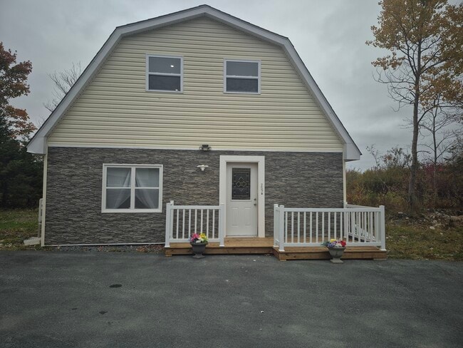 Building Photo - 257 Lower Partridge River Rd