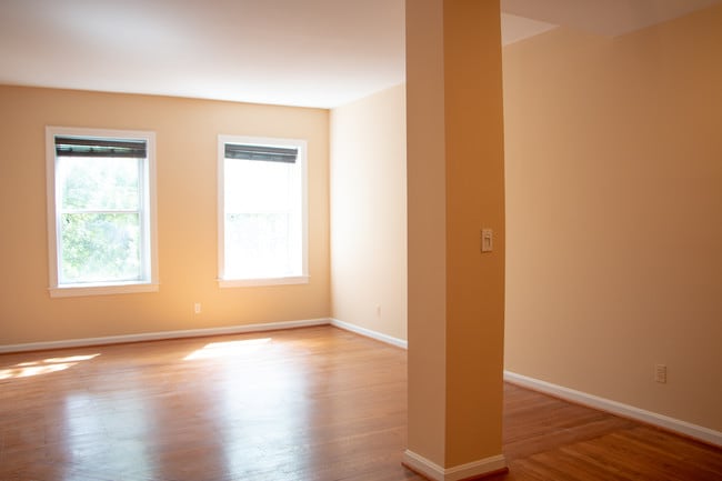 Photo - 1930 New Hampshire Ave NW Unit 31