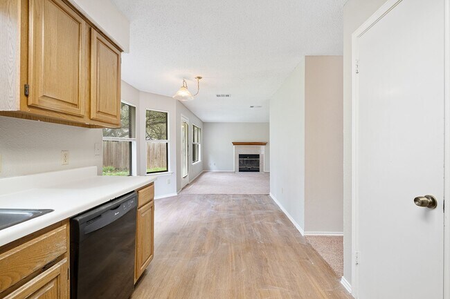 Photo - 3 Bedroom, 2.5 Bath, 2 Story Home in Milwood