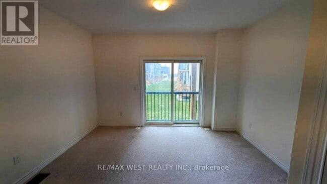 Photo - 106 Wascana Rd