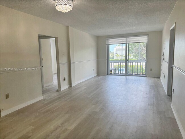 Photo - 6701 NW 169th St Unit B207